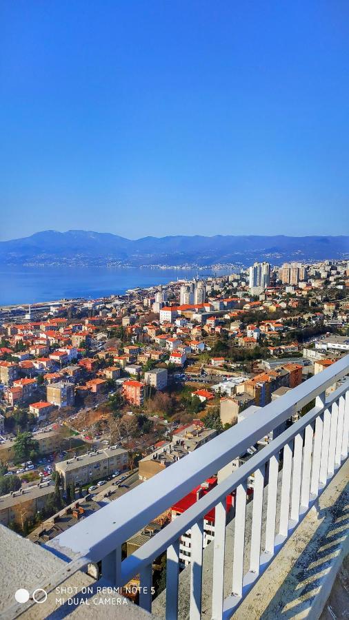 Appartement Under The Sky à Rijeka Extérieur photo