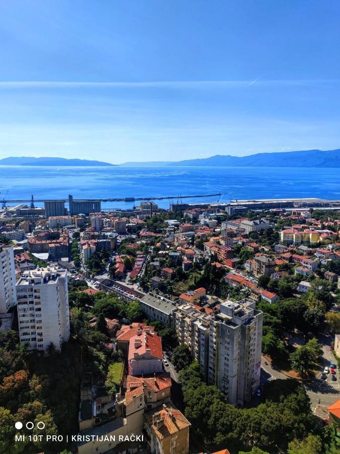 Appartement Under The Sky à Rijeka Extérieur photo