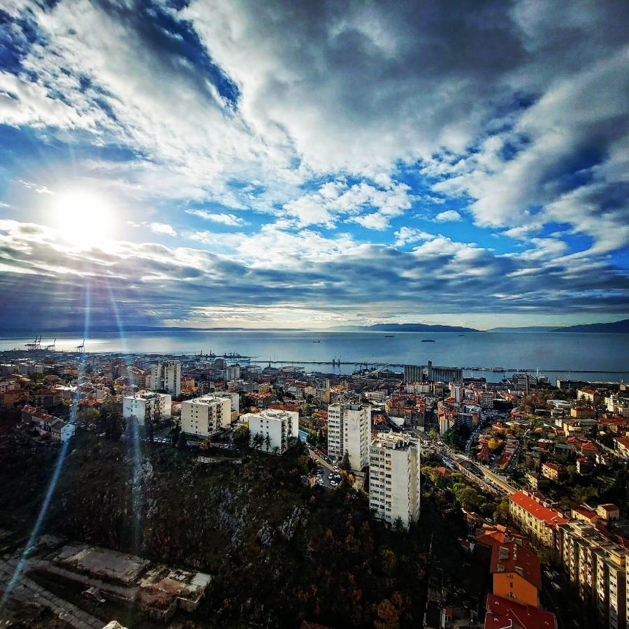 Appartement Under The Sky à Rijeka Extérieur photo